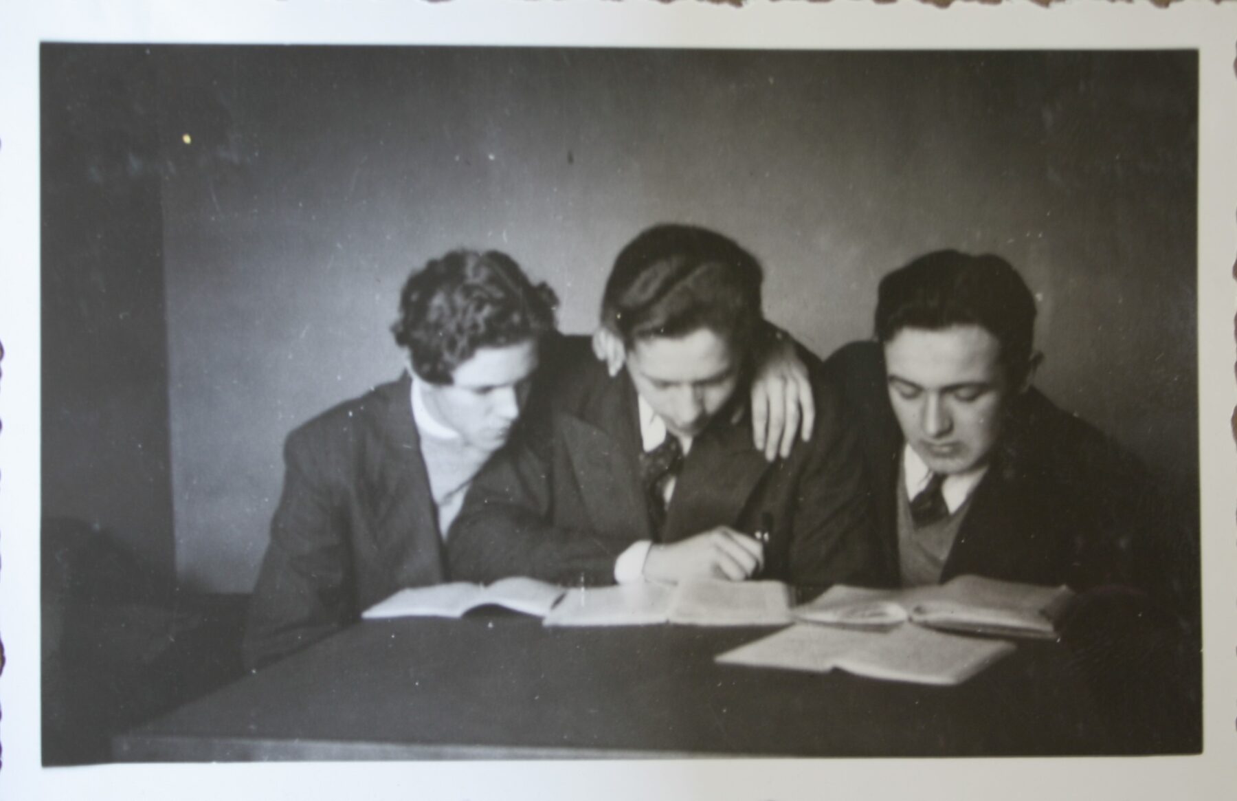 Lærdómsdeild skólans tekur til starfa 1943