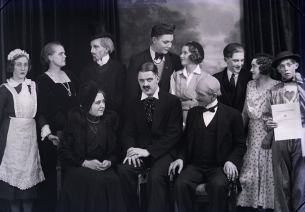 Nemendamót – leikritið árið 1933